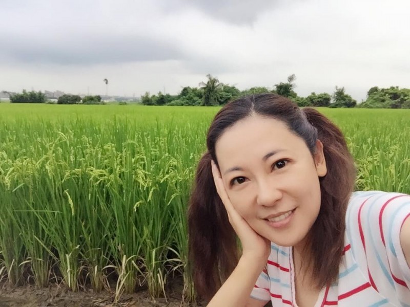 況明潔當年「堅持嫁失婚男」當現成後母　婚後老公要她「放棄生小孩」嘆：已經沒有遺憾了...