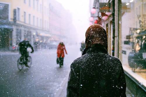 大姑姐來我家住半年多,大年三十阿嬤趕走她,我敬佩阿嬤有氣勢