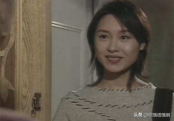 郭可盈去了幾天新加坡， 就換了三個愛馬仕包包！女兒清秀可人，笑起來模樣像極爸爸！