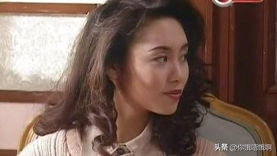 郭可盈去了幾天新加坡， 就換了三個愛馬仕包包！女兒清秀可人，笑起來模樣像極爸爸！