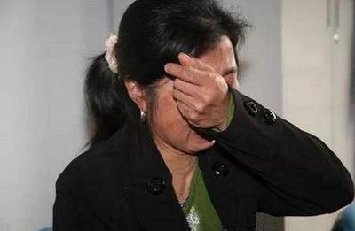 小姑子懷孕,打電話給婆婆報喜忘掛斷,聽見嬉笑聲,婆婆如遭雷擊