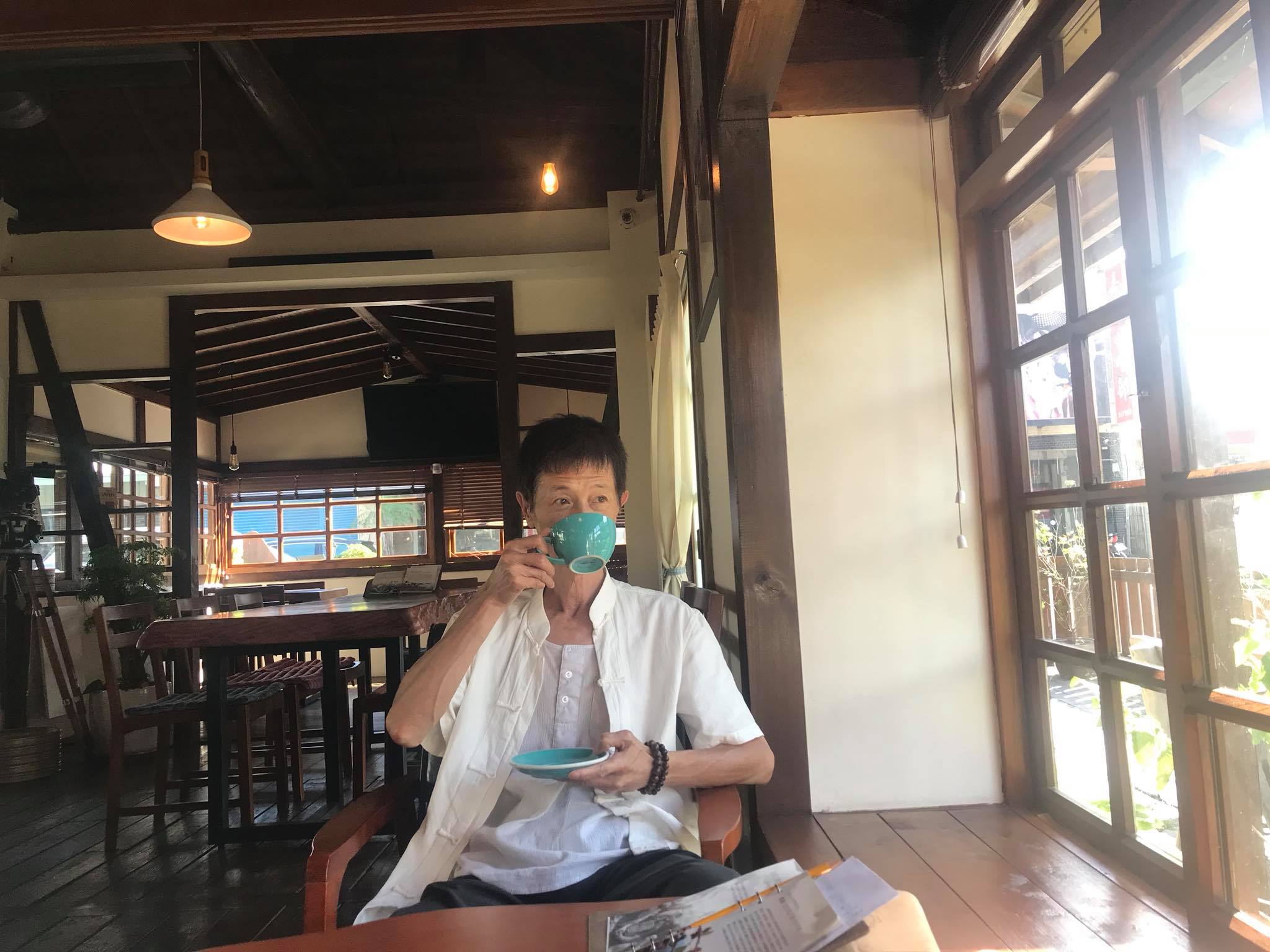 阿西入行40年紅得辛苦！ 遭逼拍戲「老婆生小孩黑衣人堵」女兒同為演員「堅持不幫」：別當靠爸族