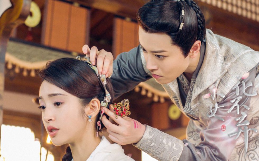 中國最帥女生演男二「古裝比男主角還帥」!最新劇照曝光「首度換回女裝」男網友淪陷:林依晨輸了