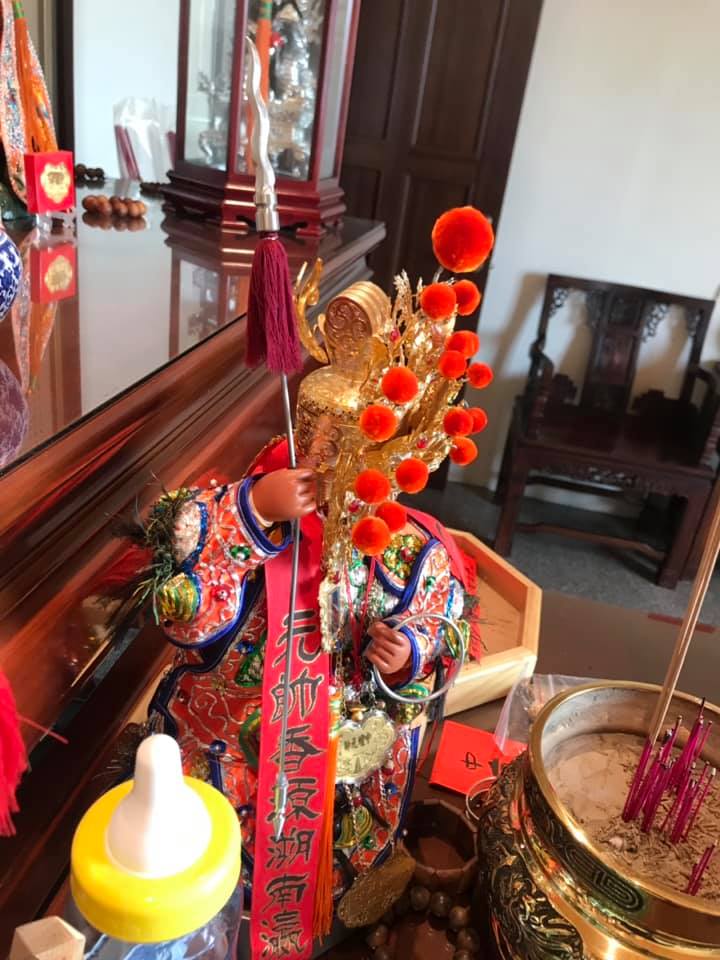 跟太子爺打賭！他不信邪嗆：「真有神力算我輸！」　隔天起床「客廳詭異狀況」求饒再也不敢
