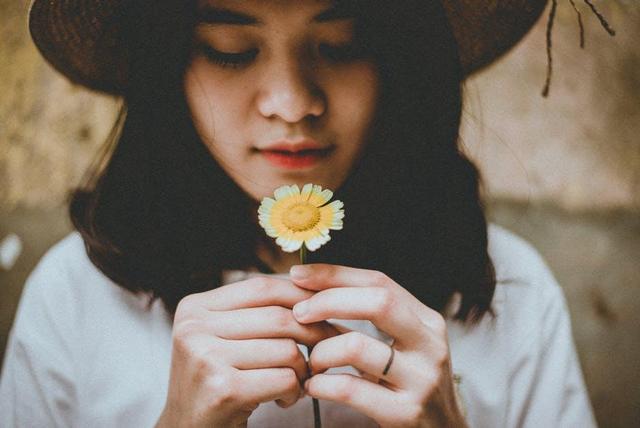 一個52歲剛剛離婚的女人說：人到中年提離婚，多半是太寒心！