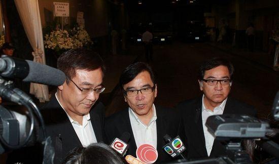  一家都是大明星，若你以為是謝霆鋒家就錯了！「父子四人不同姓」家風令人羨慕！