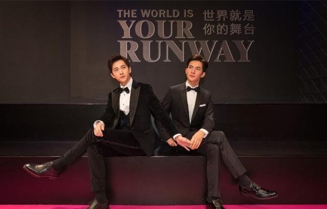 明星與自己的蠟像合影！唐嫣、胡歌真假難分，最後一位「醜」到連自己都不忍抬頭看