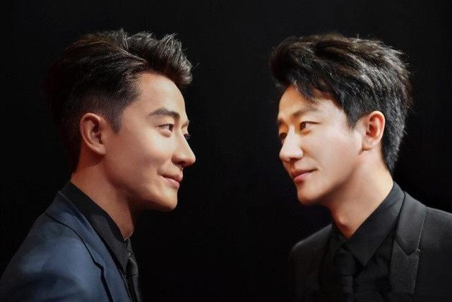 明星與自己的蠟像合影！唐嫣、胡歌真假難分，最後一位「醜」到連自己都不忍抬頭看