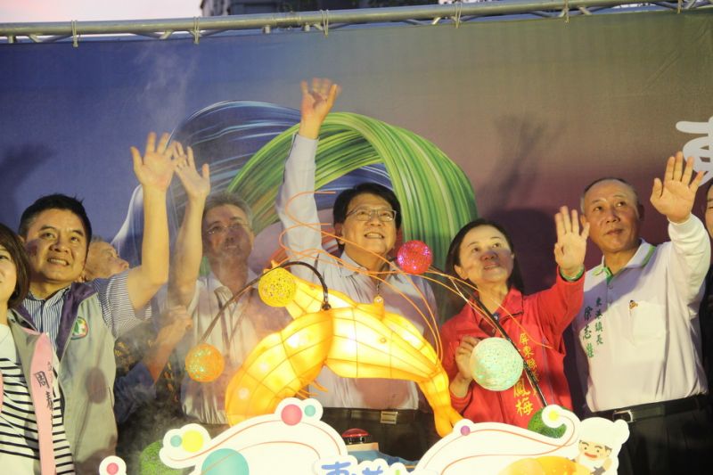 最美燈會落幕！縣長千字文告白：「屏東終於被看見」　哽咽喊「一直被外界看衰」這次翻轉成功 