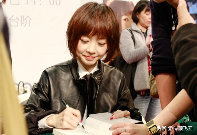 她13歲遇初戀「情纏30年」兩段婚姻皆失敗　今49歲無兒女讓人可惜！