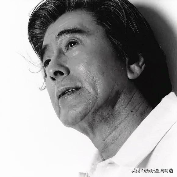 日劇中的完美父親！19歲受家族壓力「忍痛放棄初戀」　83歲「臨走前5小時娶她為妻」了無遺憾