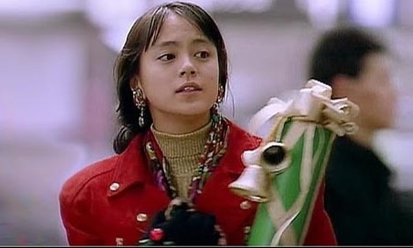 婚後三年老公欠債11億！女星「無視婚變傳言」不離不棄  苦熬8年「回歸貴婦生活」美貌依舊