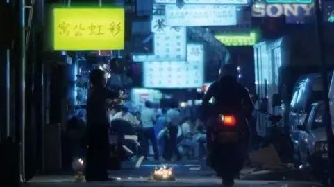 29年前「劉德華的摩托車與吳倩蓮的婚紗」，每一幕都是難忘的經典！