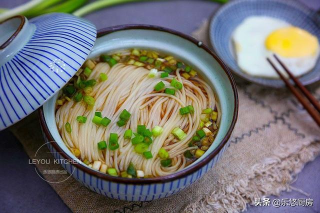 「​10道早餐麵」早起10分鐘煮一碗   吃著舒坦還花不了多少錢