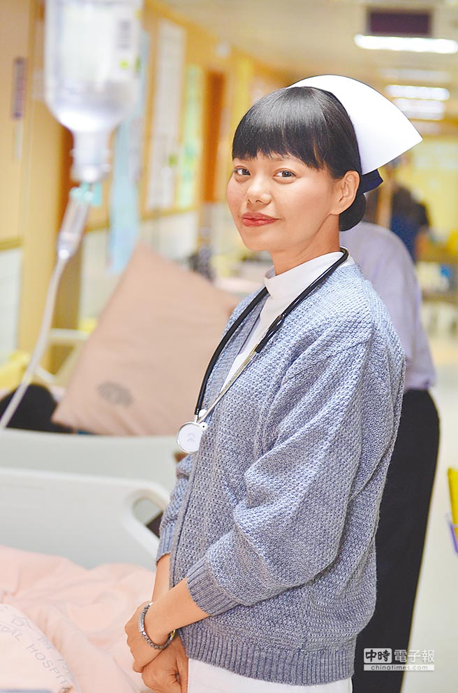 太入戲釀職災！林嘉俐20年戲齡「靠這招排毒」  與「聽障爸相依為命」47歲至今不婚