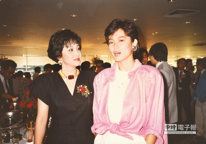 林青霞與邢李㷧婚變？好友甄珍尷尬回「聚會從沒見到他」 自曝身體欠佳兒碎念「不聽話病人」