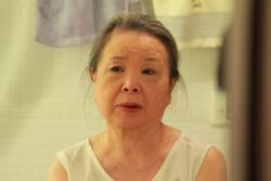 走出喪夫之痛！國寶級演員「梅芳阿姨」82歲不認老  天天一套「健身操」風采依舊