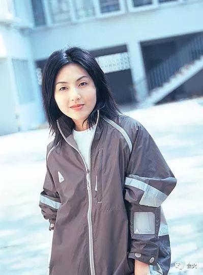 演藝圈的雙生花！「鄭秀文及楊千嬅」傻傻分不清楚  宿命糾纏最終「放下恩怨」擁抱道謝