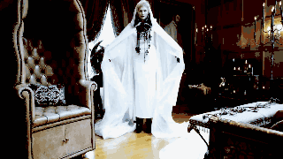 特斯拉老闆媽媽才叫厲害！68歲拍雜誌照，打5份工，單身40年養育了億萬富翁兒子！