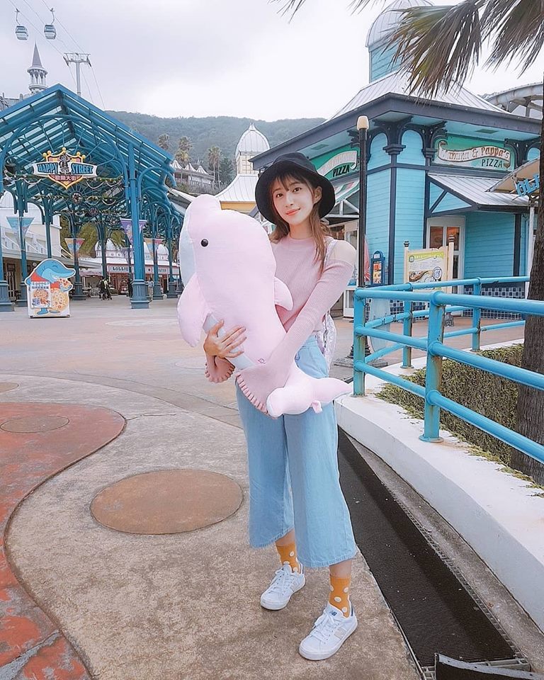 她18歲時父跑路扛起家計…打5份工「每天不知睡哪」 「遇意外被救」竟崩潰:怎麼還活著?