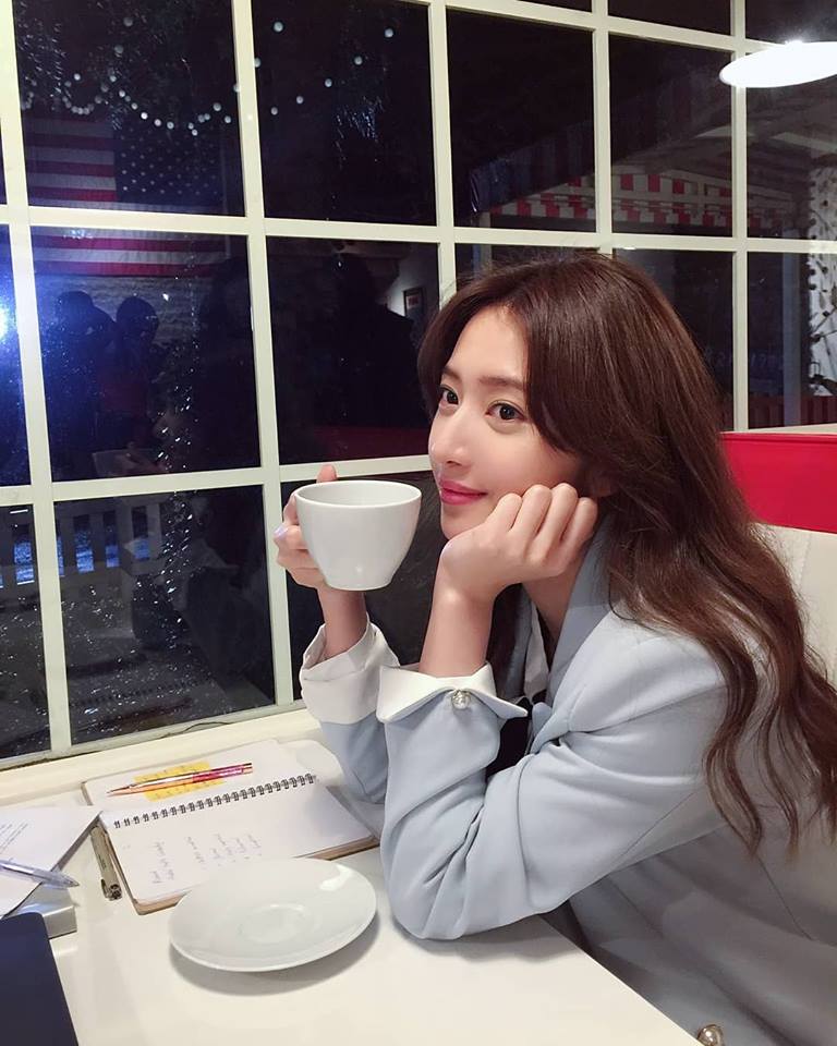 她18歲時父跑路扛起家計…打5份工「每天不知睡哪」 「遇意外被救」竟崩潰:怎麼還活著?