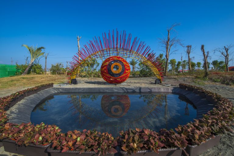 還沒結束！台灣燈會「最夢幻生命樹」成大鵬灣人氣王　政府決定「把它移到這裡」繼續發光