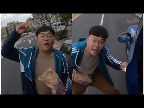 突然開車門！蔡阿嘎載妻「差點強碰轎車」　對方下車嗆「林北在吃薯條啦」結果完蛋了