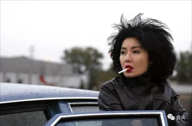 張曼玉「自認不好看」靠實力奪影后！失戀一次就拿一座獎 「愛過前夫」不悔：他拯救了我