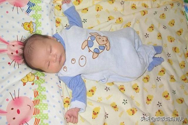 寶寶「睡姿」暗示不同性格！若你家寶寶是第4種，請務必留心阿～