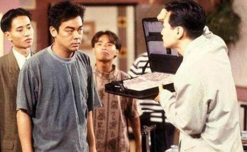 54歲劉青雲近照,從小被父母嫌棄,妻子是工程師,百年後財產會捐贈