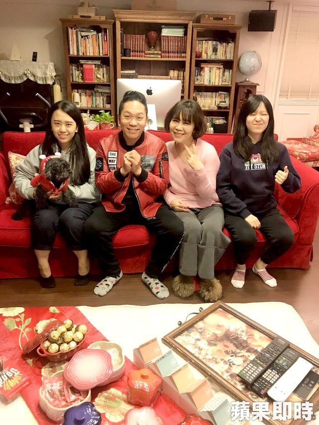 卜學亮教出「台大學霸女」將到荷蘭當交換生　「老婆為家庭放棄當老師」他發百萬退休金寵妻