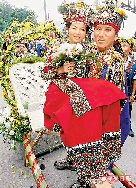 動力火車顏志琳「驀然回首狂追妻子」抱得美人歸！鐵漢柔情「南來北往只為陪產」網友大讚：好男人