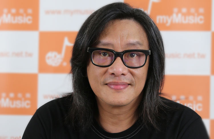 自幼成遺腹子!施文彬與母相依「不知父愛是什麼」 砸3500萬被笑傻「妻子不離棄」唱酬全交她