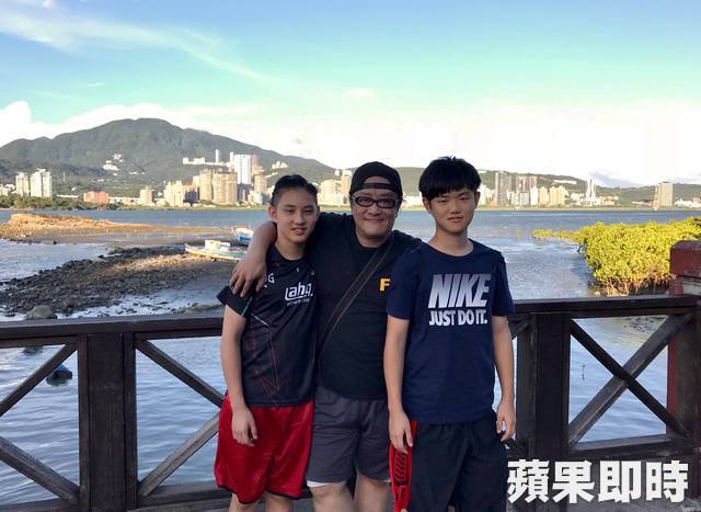 自幼成遺腹子!施文彬與母相依「不知父愛是什麼」 砸3500萬被笑傻「妻子不離棄」唱酬全交她