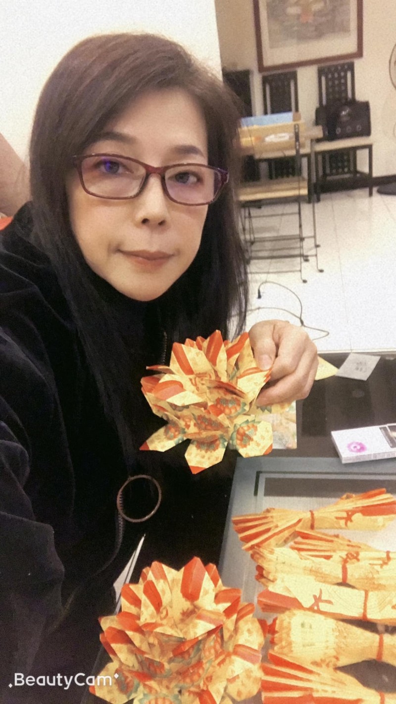 安迪走後滿百日！摺蓮花獻夫「妻女無力站起」痛喊：某部分的我已經壞了