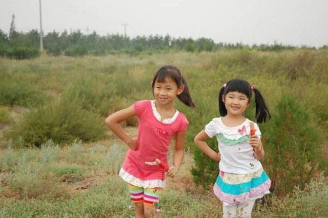  姐姐養大妹妹，妹妹結婚姐姐沒參加，收到姐夫簡訊，新郎取消婚禮 