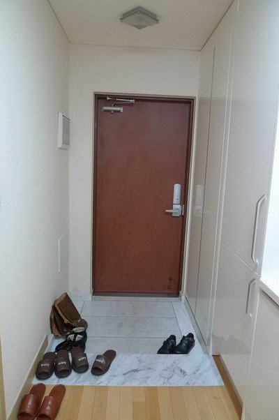 把「未婚妻跟老王」鎖在浴室！綠帽戰神再一招「他們惡行秒傳遍天下」　超猛手段根本烏龜之光！