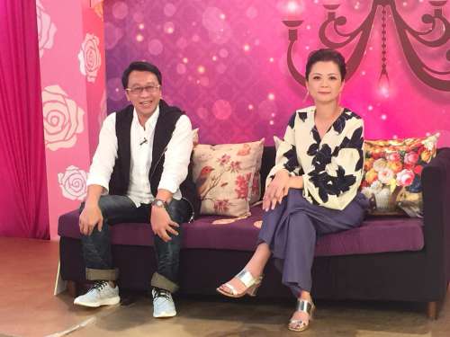 高欣欣淚憶「欠百萬卡債」被要求陪議員！與李國超不婚「疼愛繼女如親生」狂瘦10公斤奪冠軍