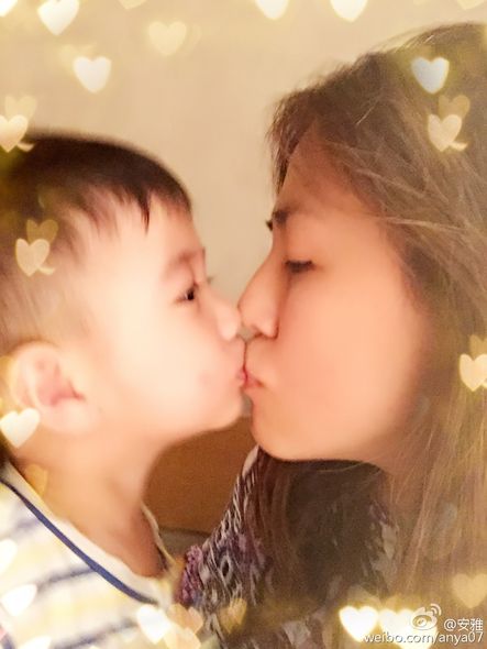 古惑仔的女人！安雅當年「被送去勒戒」消失17年　如今當賢妻良母「生下孔子後代」❤