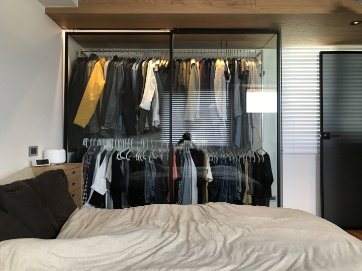 業主砸百萬改造「從小住到大20年老屋」！不起眼老家→高質感豪宅「一開電視櫃超狂收納」網讚翻