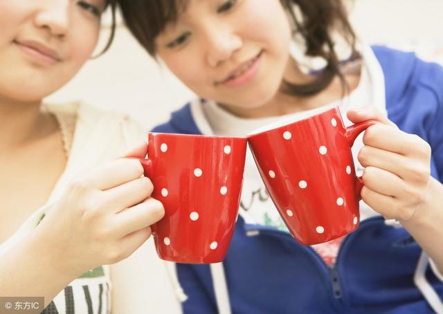 學會閱人有術！觀察以下「25個小細節」 讓你「默默看透」身邊那個他