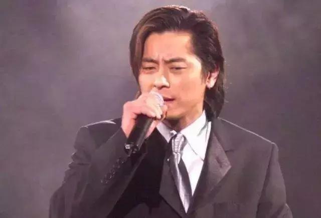 王傑一生坎坷真的累了！從小被棄養「20歲成單親爸」 與前妻離婚「10幾年不見兒」：我想當好爸爸