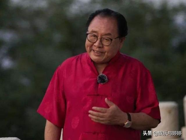 經典「豬八戒」無人超越！兒子億萬富豪「妻子69歲依然貌美」 如今74歲笑當人生贏家