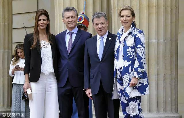 甩身價30億豪門，又嫁130億「最帥總統」35歲離過婚，還帶著孩子的她憑什麼？