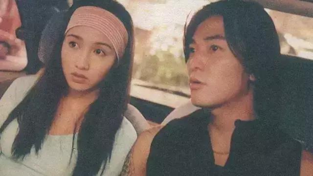 家道中落，親弟無法自理，嫁跛腳富豪！今逆襲成身價10億女總裁，被嘲臉僵的她：先管好你自己！