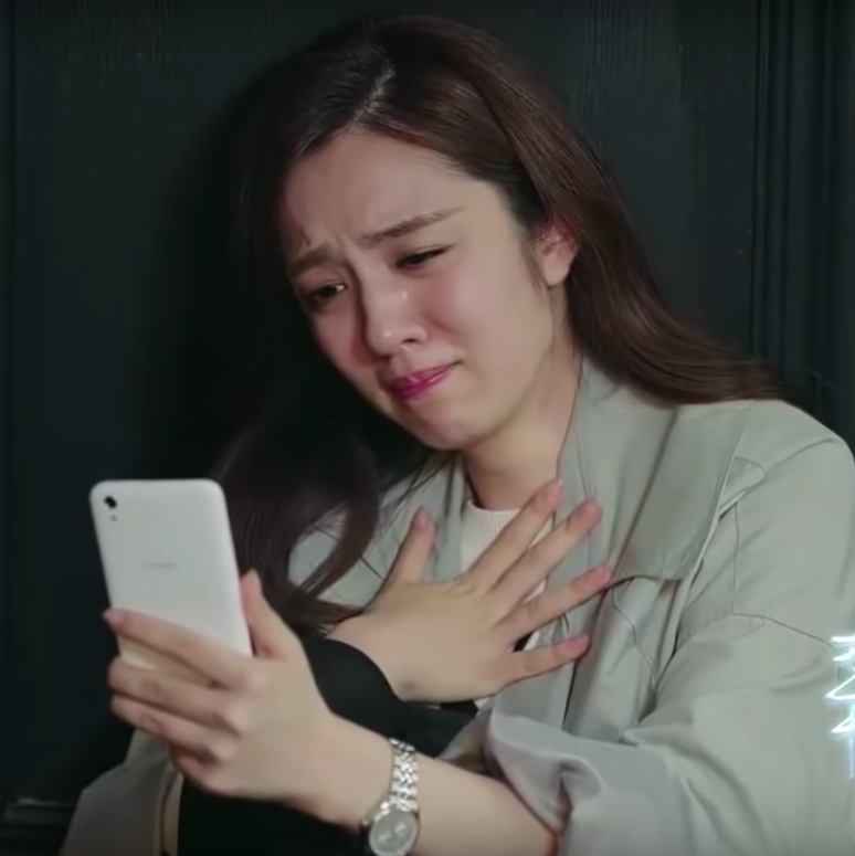男友手機突設密碼!她輸入「閨蜜的生日」畫面秒解開 一翻相簿「她哭到狂抖」女人第六感超準!