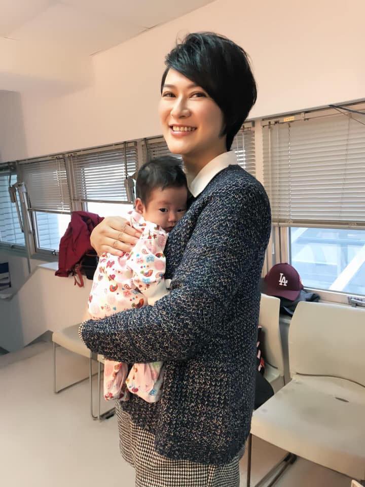 與孟庭麗20年姊妹情！ 章家瑄淚憶乾姊生前心願「她看不到了」離開前幾天仍「惦記乾媽健康」