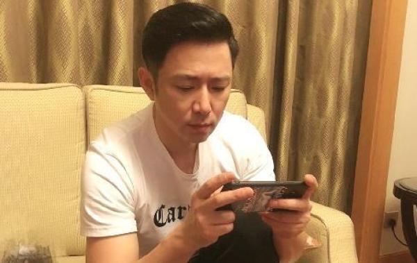 大紅時為妻子毀了容貌!「淡出娛樂圈4年」相伴熬過低潮 淚嘆「金子總會發光」如今翻紅卻分離