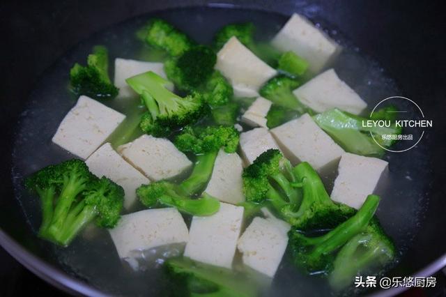  填飽肚子還不會長胖！3月減肥常吃這道「清淡減脂的瘦身餐」大肚腩慢慢變小
