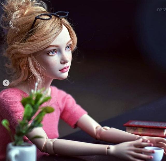 火爆ins的俄羅斯手工女!她製作的洋娃娃顏值碾壓好萊塢頂級美女,「衣服穿搭」更是全網爆讃!